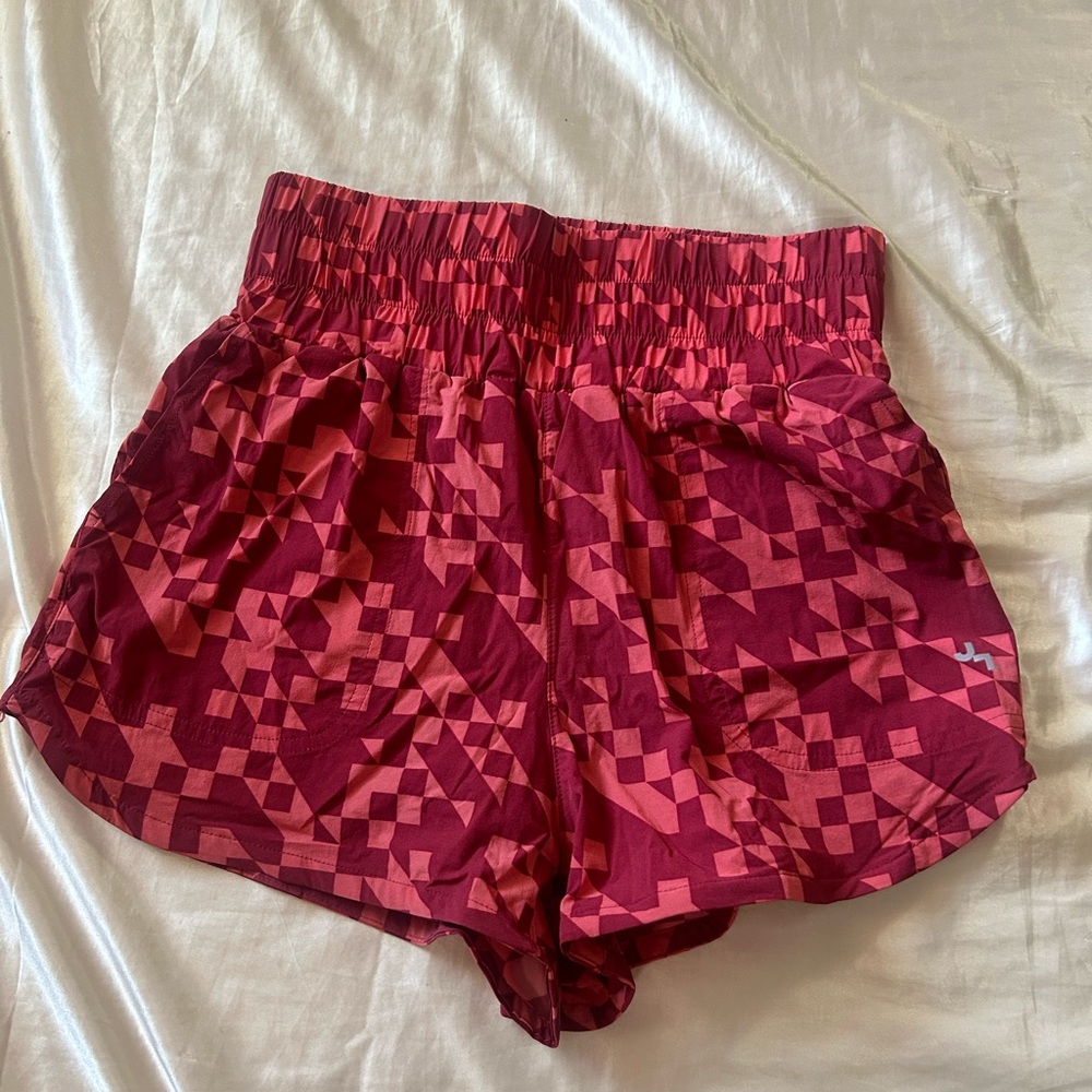 neve been worn
